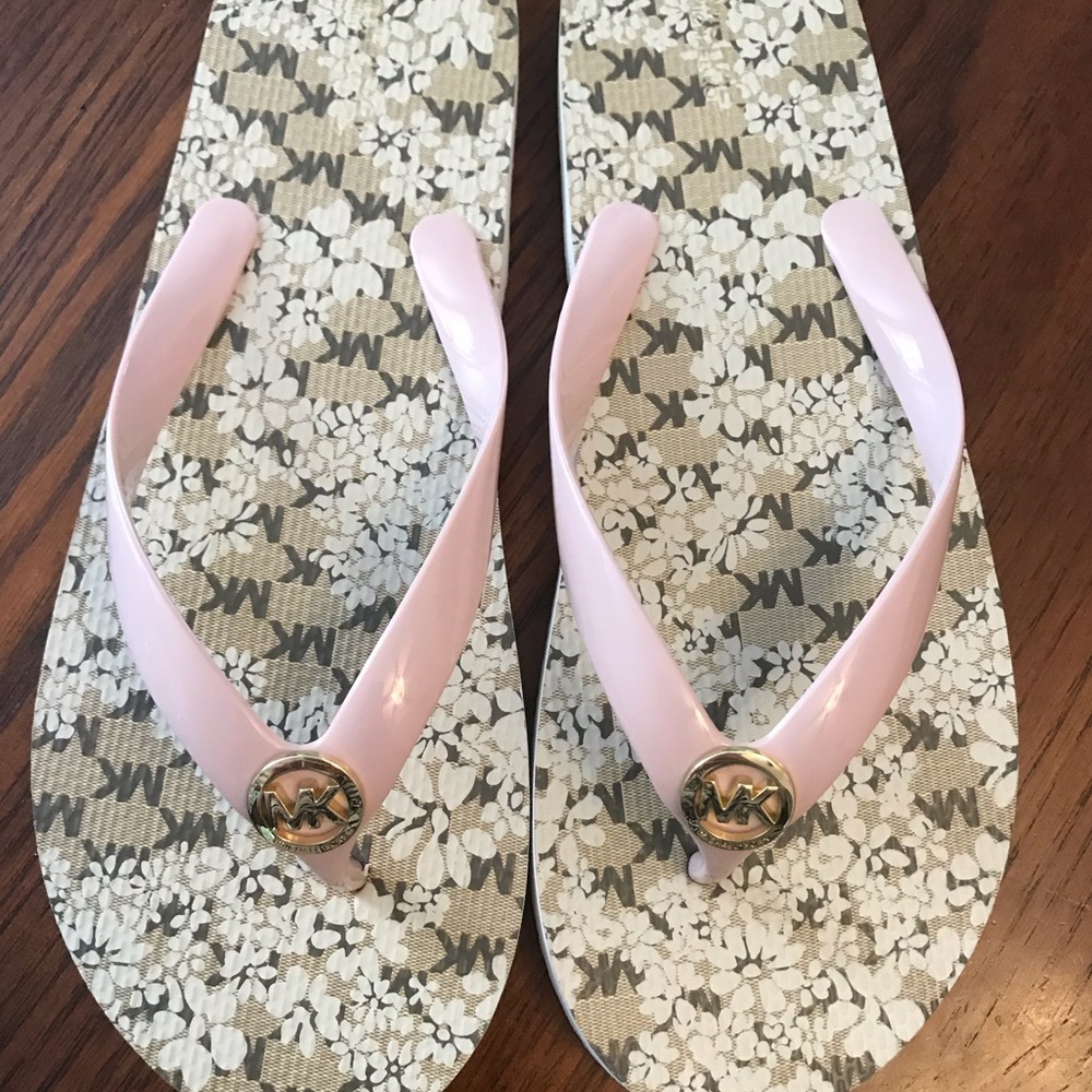 Michael Kors Ballet Pink Flip-Flops. Size 10. New